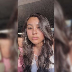 Meet your Posher, Yamilet